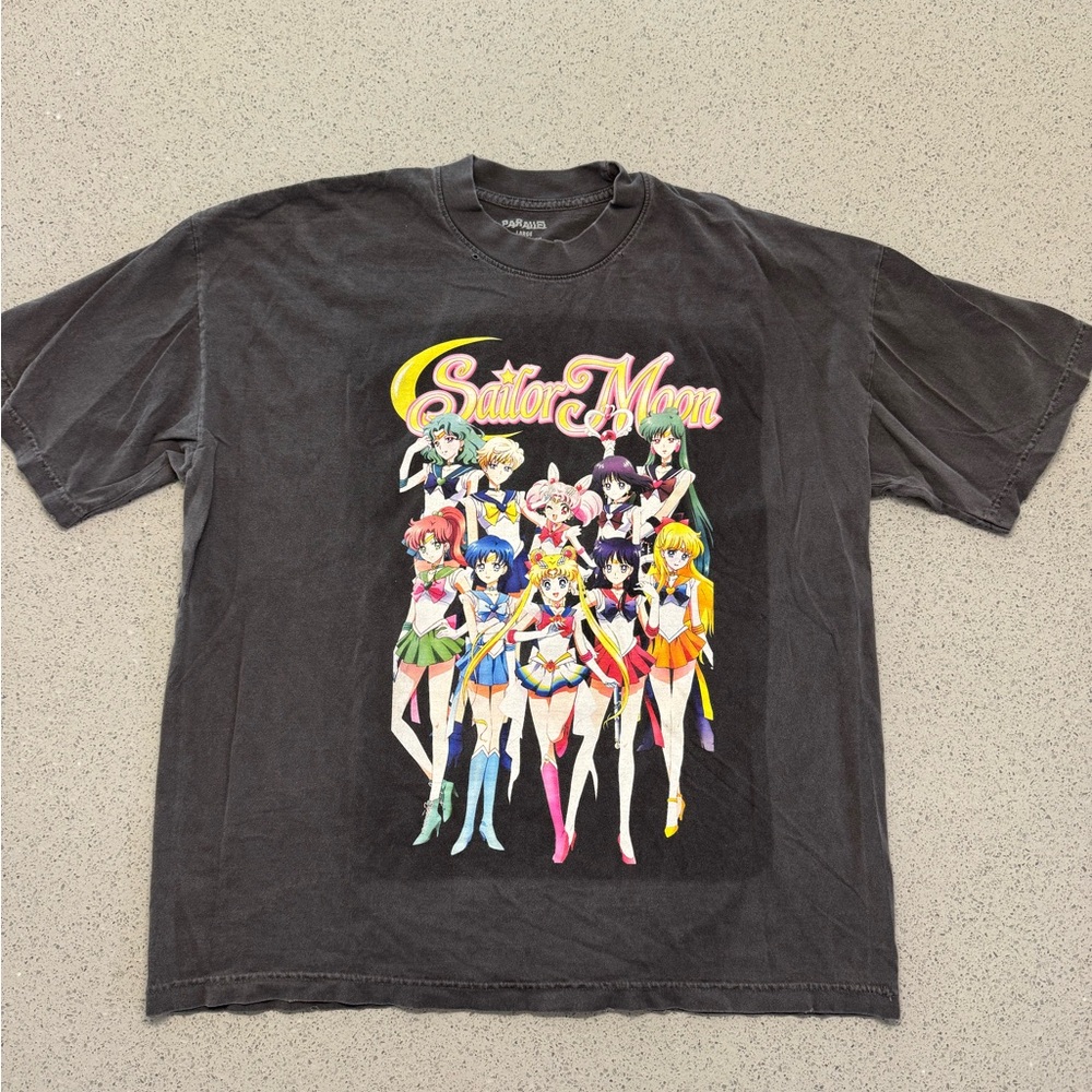 Parallel Vintage Sailor Moon Graphic T-Shirt, Large